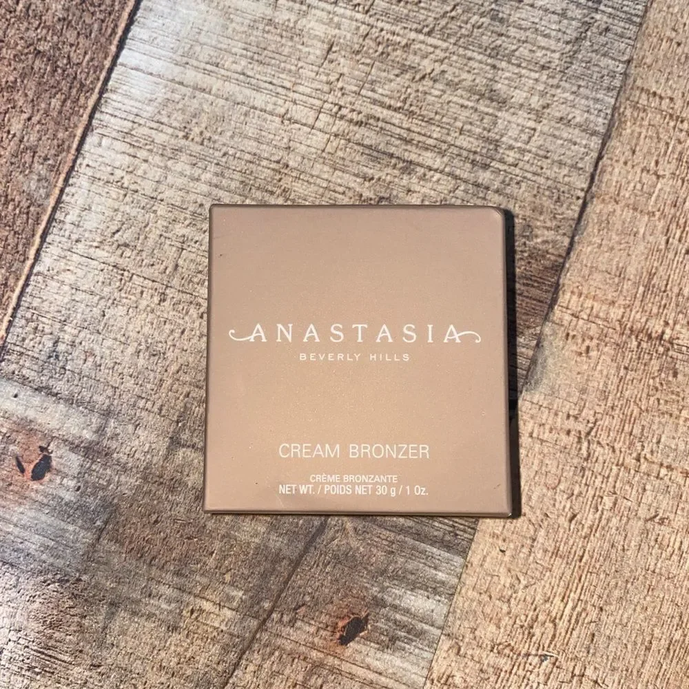 HP 🎉 Anastasia Beverly Hills cream bronzer amber NEW